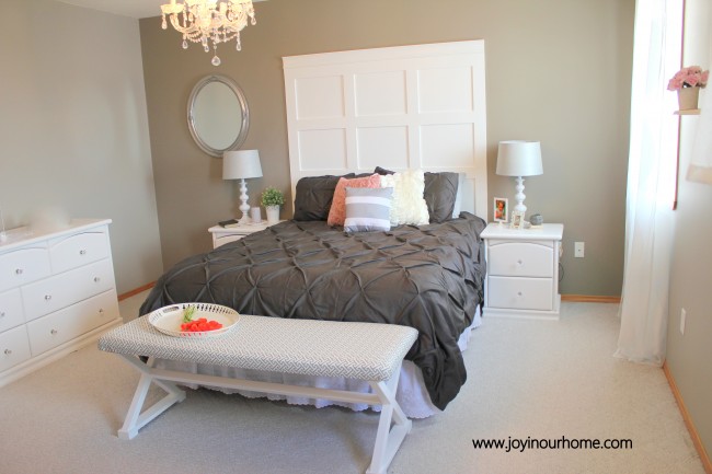 How to Make a Board and Batten Headboard from www.joyinourhome.com