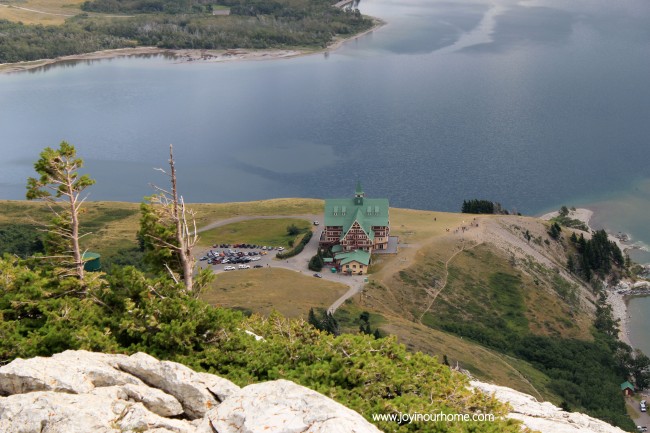 Beautiful mountain getaway from www.joyinourhome.com