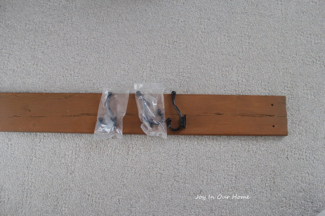 Reclaimed Wood Towel Hanger from www.joyinourhome.com