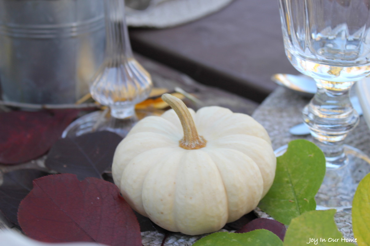 pumpkin tablescape