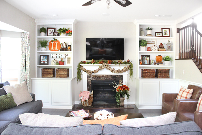 family-room-fall-house-tour