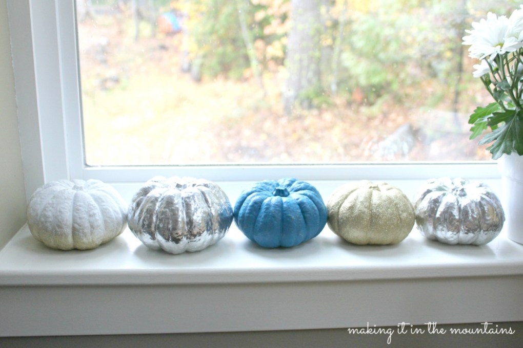 Painted Pumpkins : making it in the mountains #falldecor #pumpkins #fall