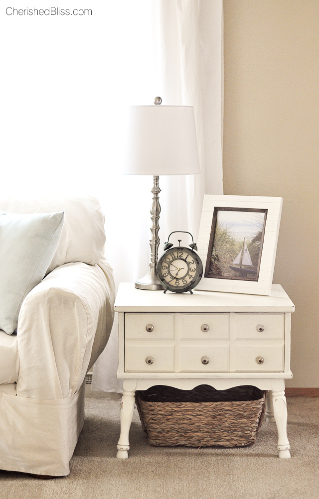 This Eclectic Cottage Living room is refreshed for the summer! Come take a tour! #BHGRefresh